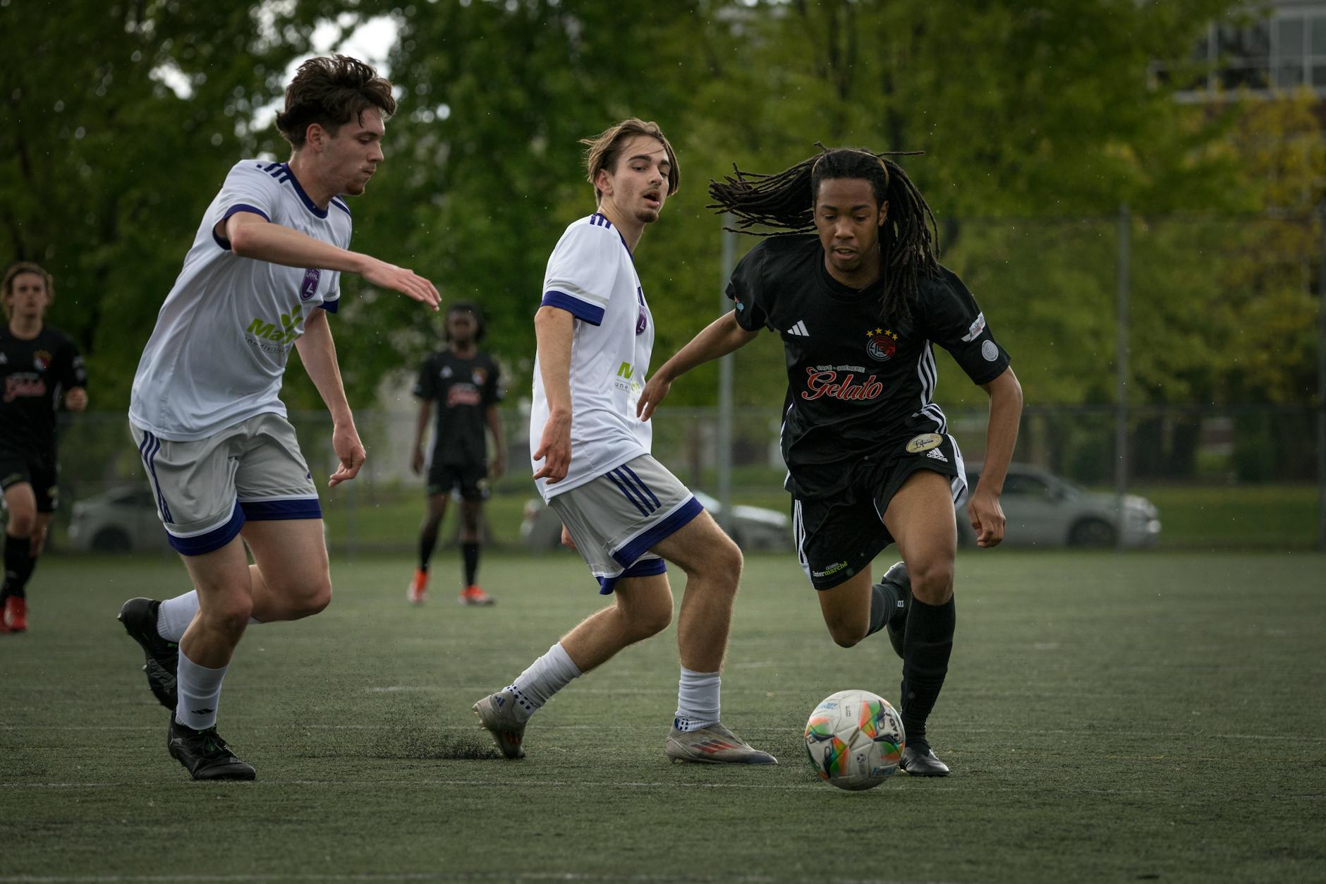 Roma domina a Torino: Malen e Dybala firmano il 2-0 e allungano sulla Juventus