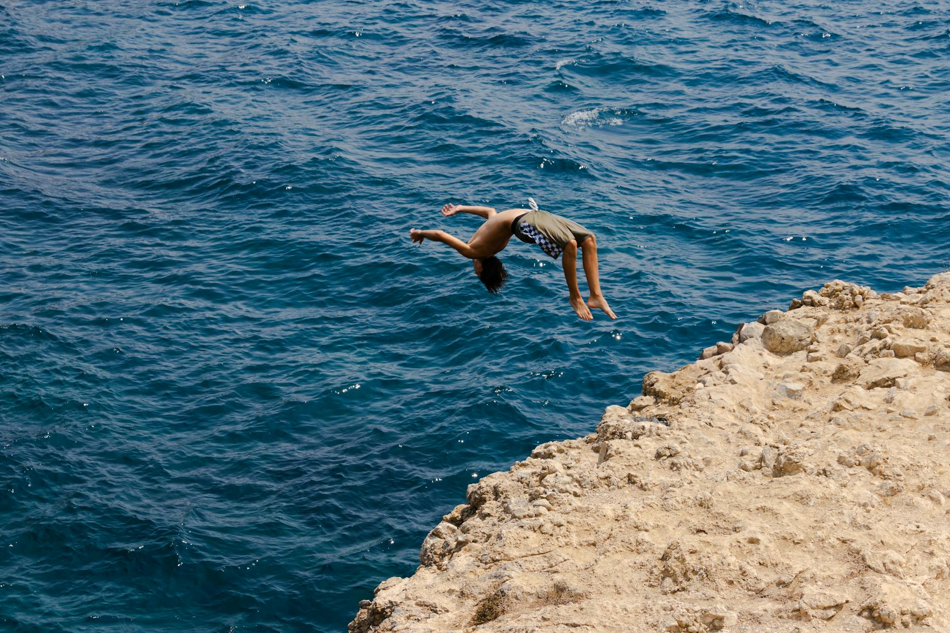 Marc Guehi è ufficialmente un giocatore del Manchester City: il difensore arriva dal Crystal Palace