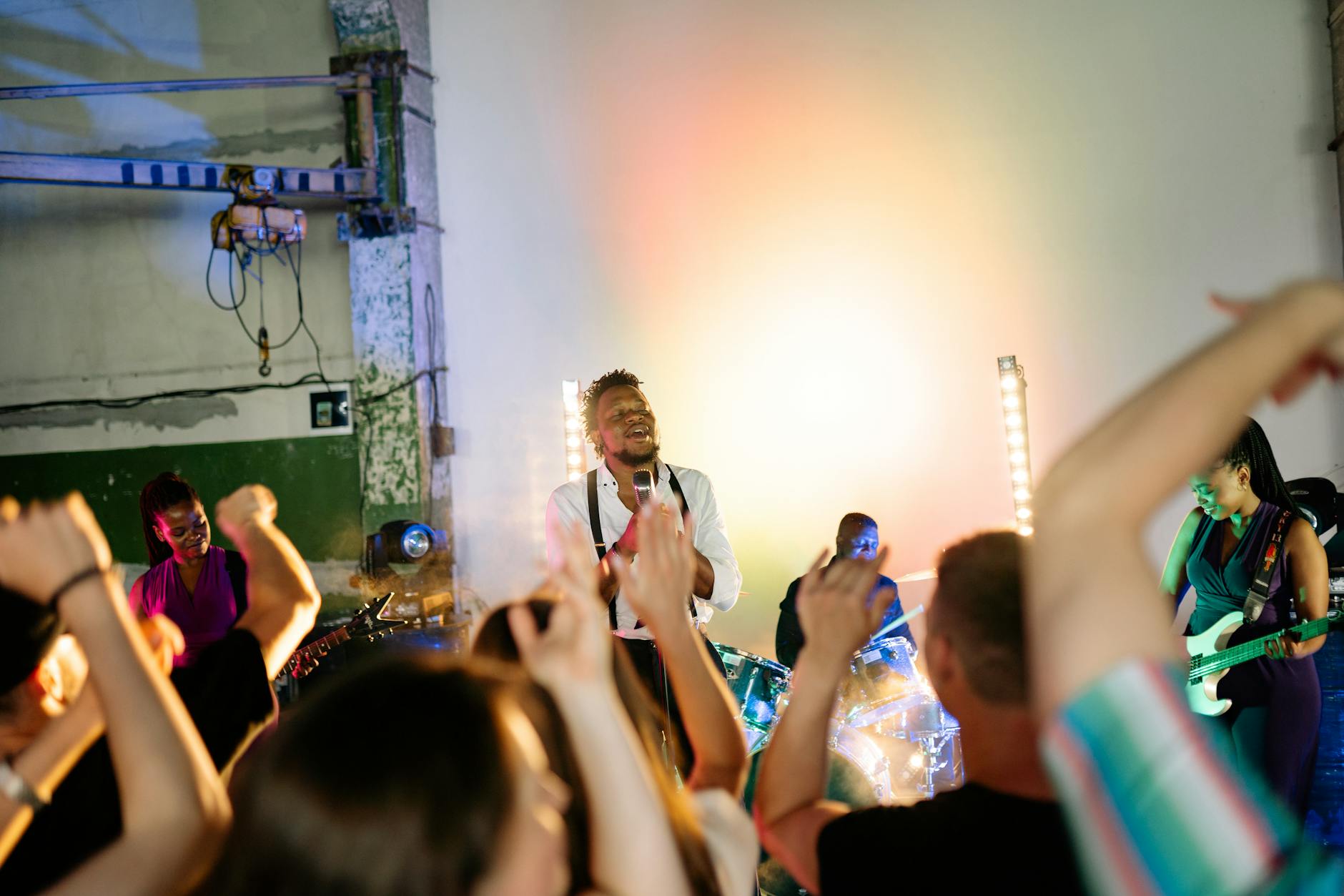 Tammy Abraham ufficialmente al Besiktas: riscatto dalla Roma per 13 milioni