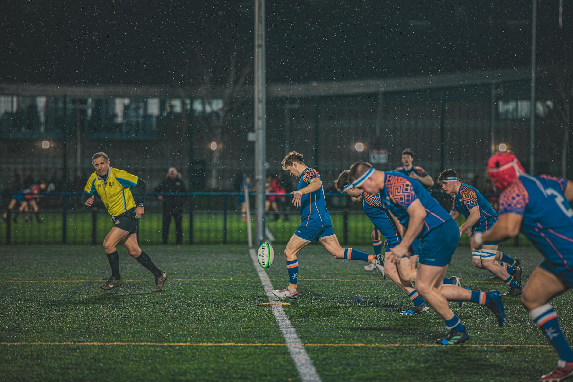 Serie A, il Viminale blocca le trasferte di Roma e Fiorentina: provvedimento dopo gli scontri