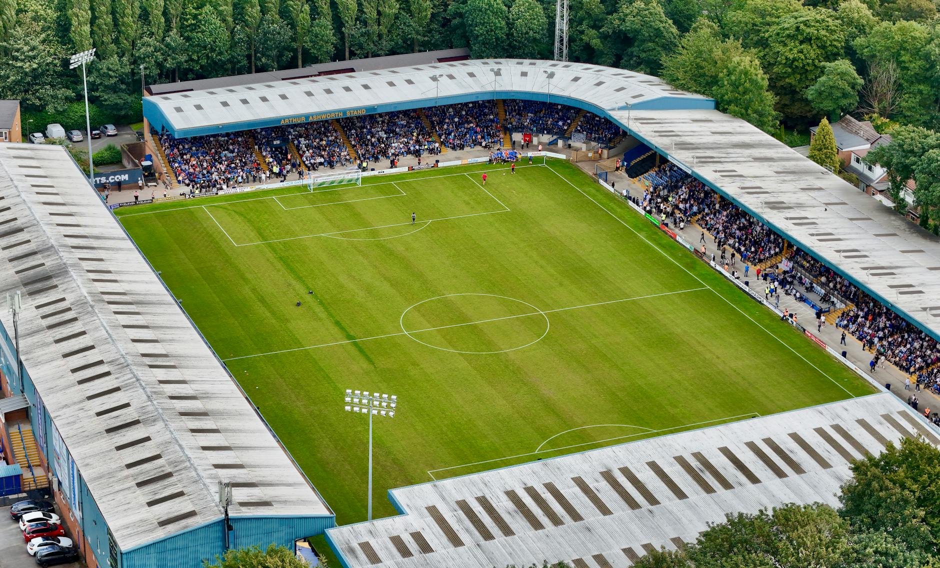 Stangata del Giudice Sportivo: squalificati Chivu, Sarri e Durosinmi dopo la 29ª giornata di Serie A